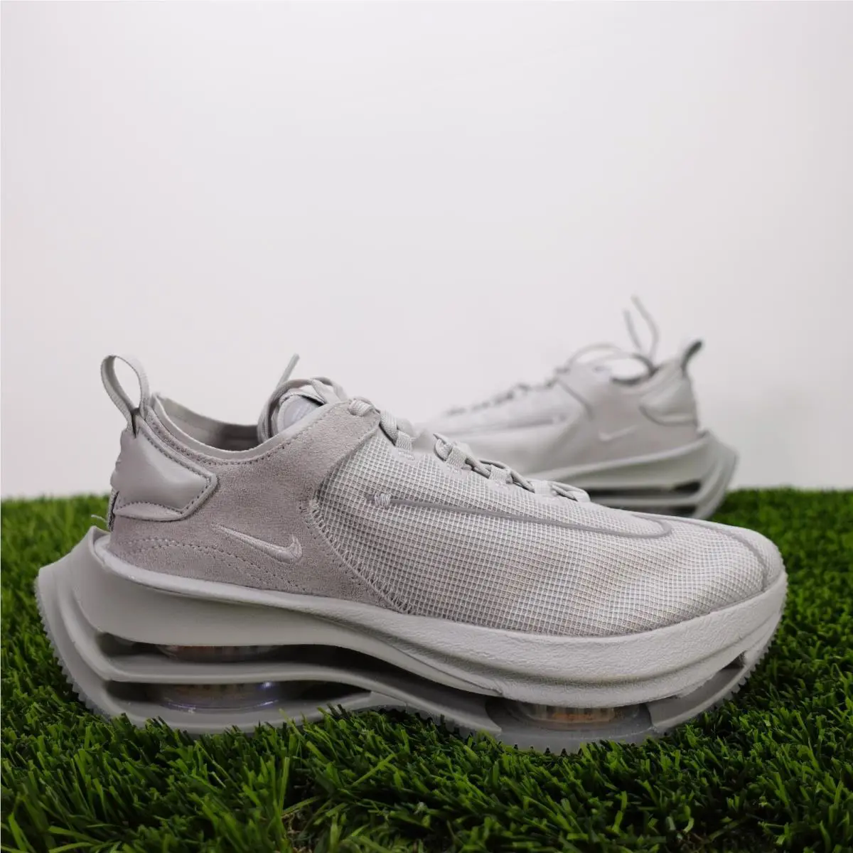 Nike Zoom Double Stacked Womens Shoes Size 9 Grey Fog Sneakers CV8474-001