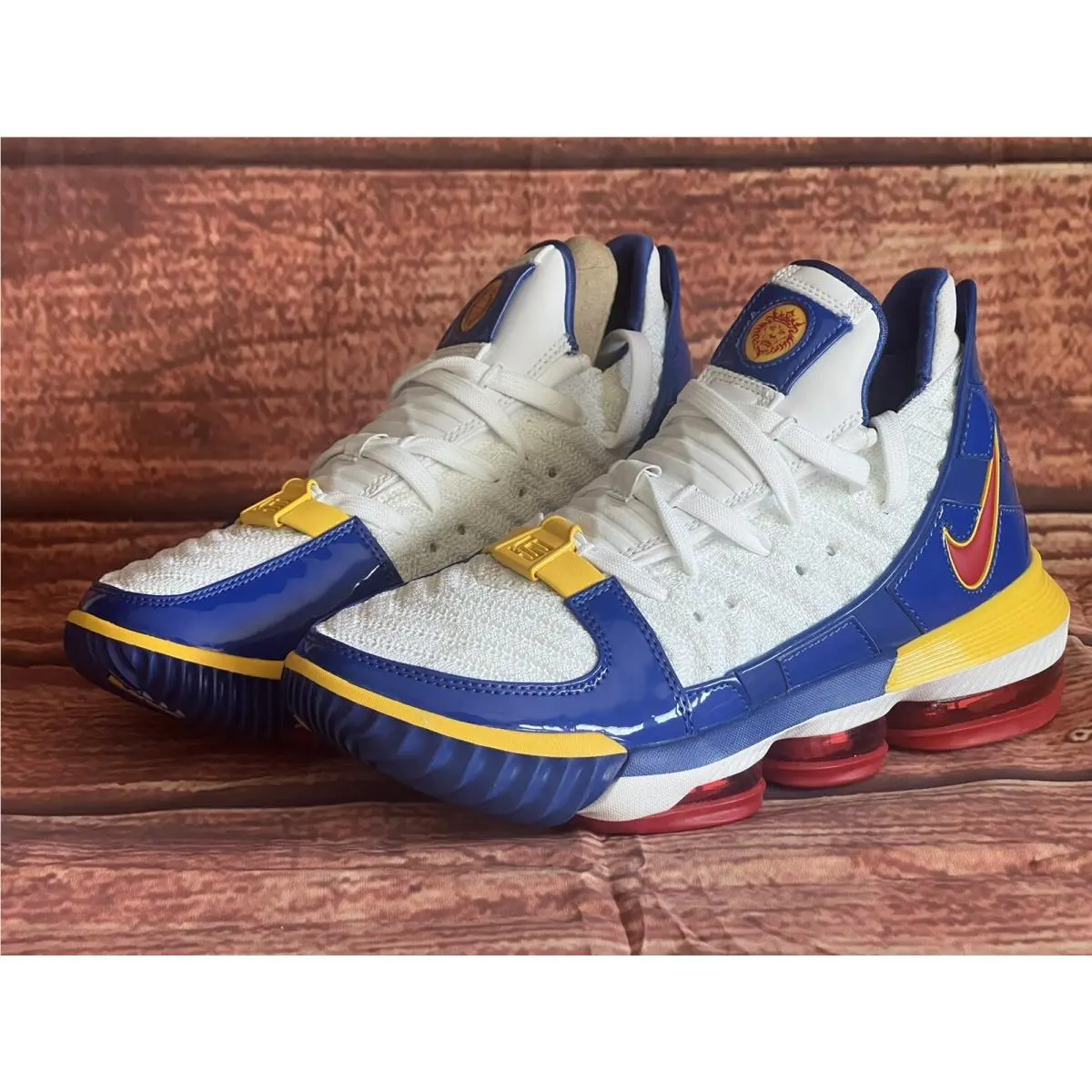 Nike shoes - Nike LeBron 16 - LeBron - CD2451-100 - White/BLUE RED, Manufacturer: WHITE/VERSAT RED 0