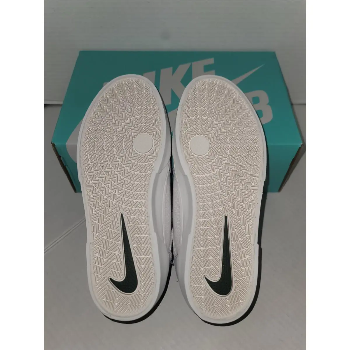 Nike shoes - Malor - Malor - FV6064-002 - Tint/Wolf Grey 2