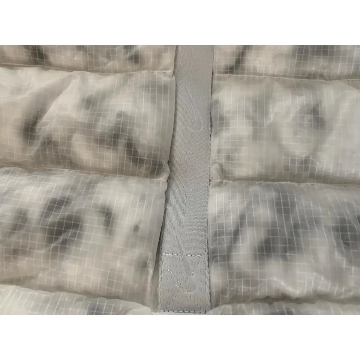 Nike clothing - sythetic fill - sythetic fill - Marble White-Grey (UPC: 194494703063) 7
