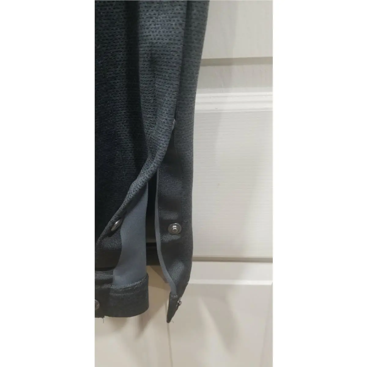 Nike clothing - Gray (UPC: 0192502308873) 5