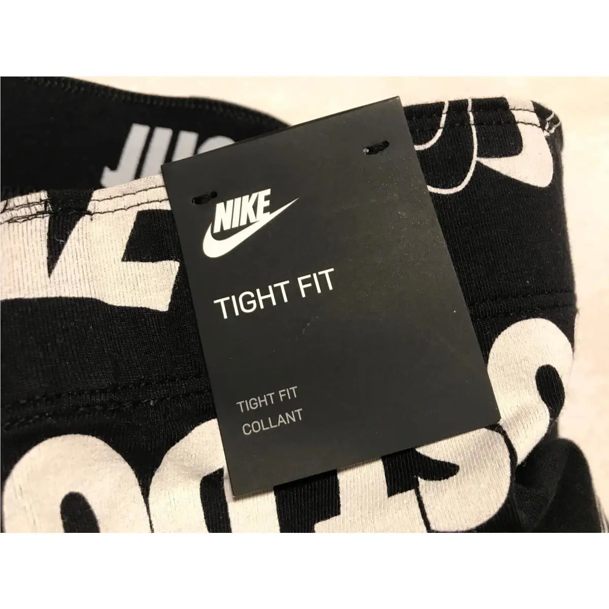 Nike clothing - AR3260010 - AR3260010 - Multicolor (UPC: 0192498317392) 1