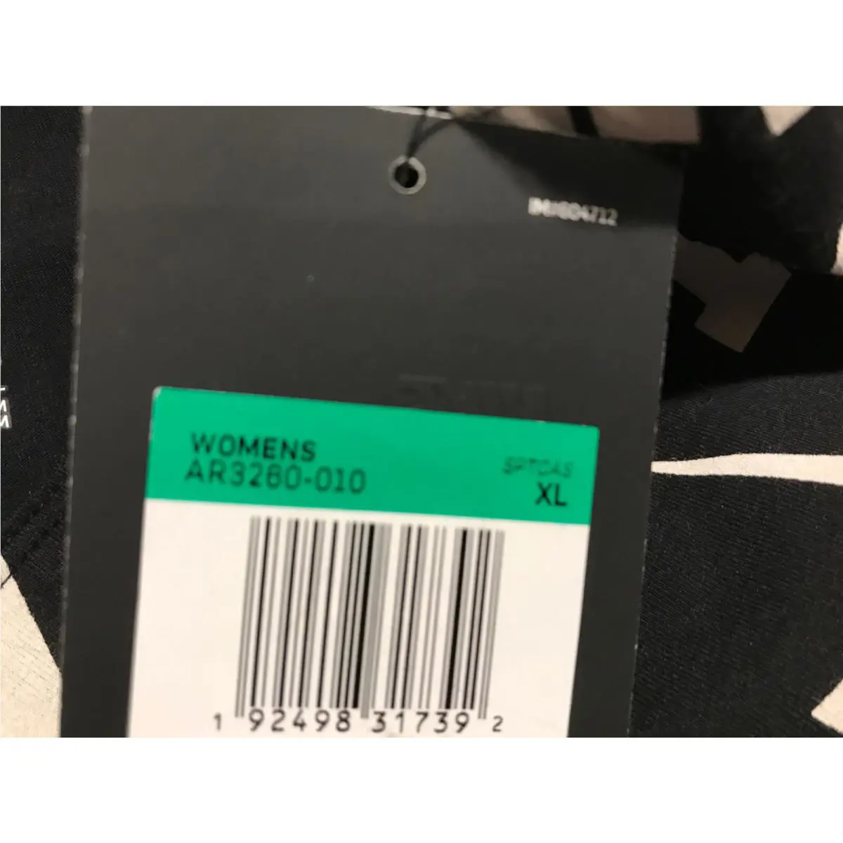 Nike clothing - AR3260010 - AR3260010 - Multicolor (UPC: 0192498317392) 0