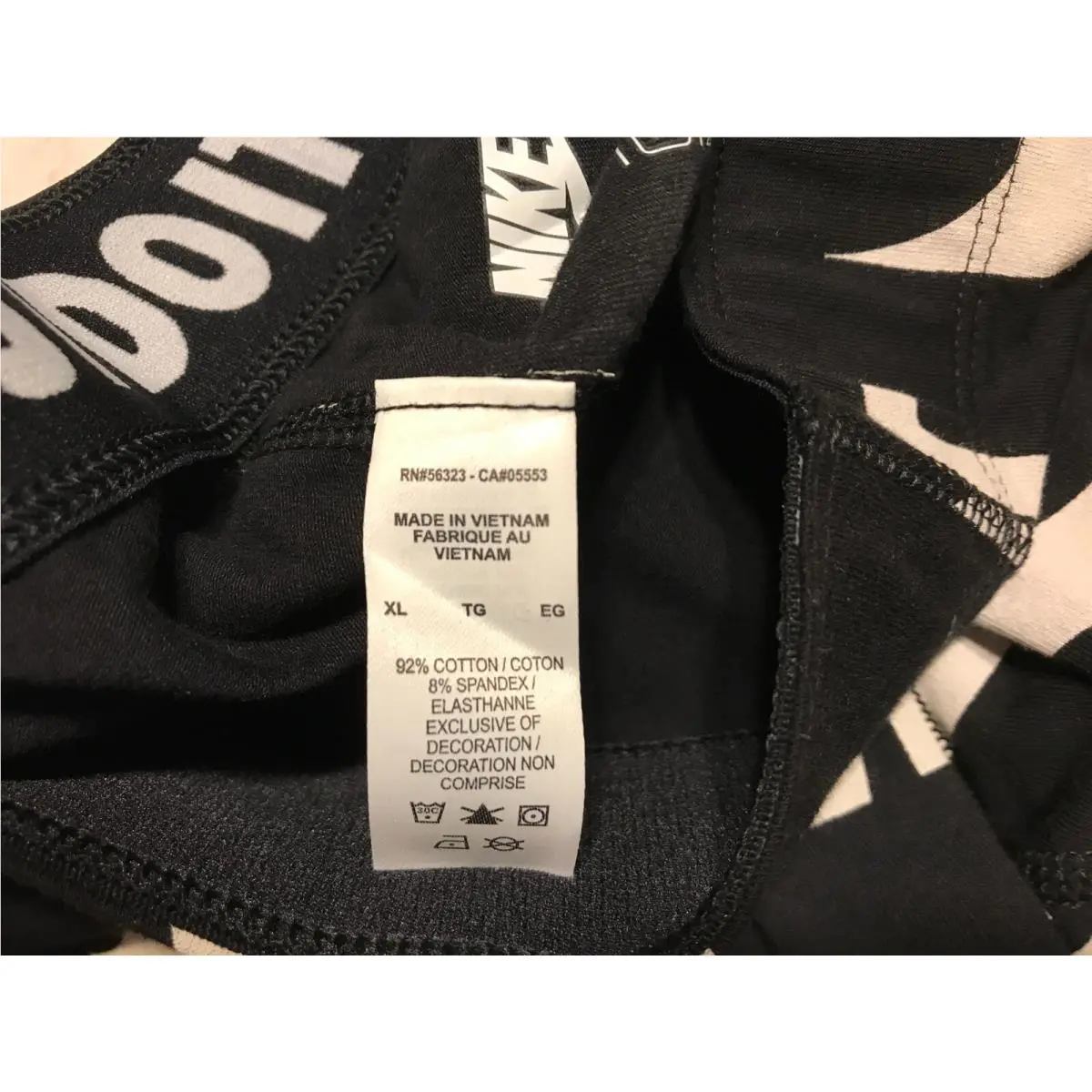 Nike clothing - AR3260010 - AR3260010 - Multicolor (UPC: 0192498317392) 3
