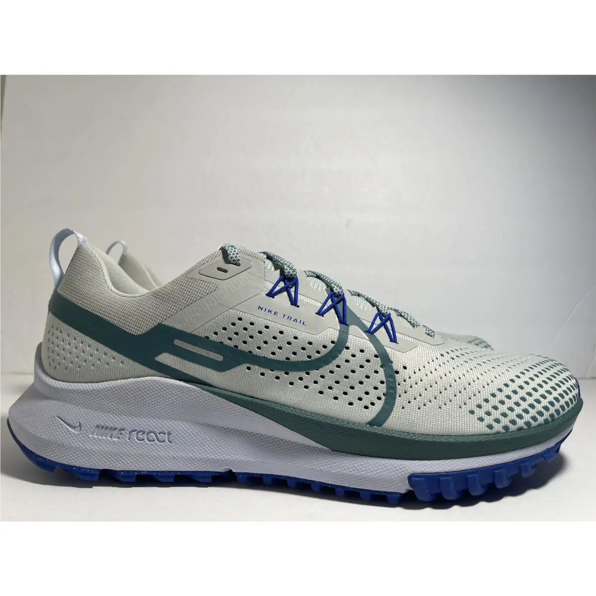 Nike shoes - Nike React Pegasus - React Pegasus - FD0317-333 - Green, Manufacturer: Noble Green/Picante Red/Off White/White/Black/Yellow (UPC: 196155252637) 2