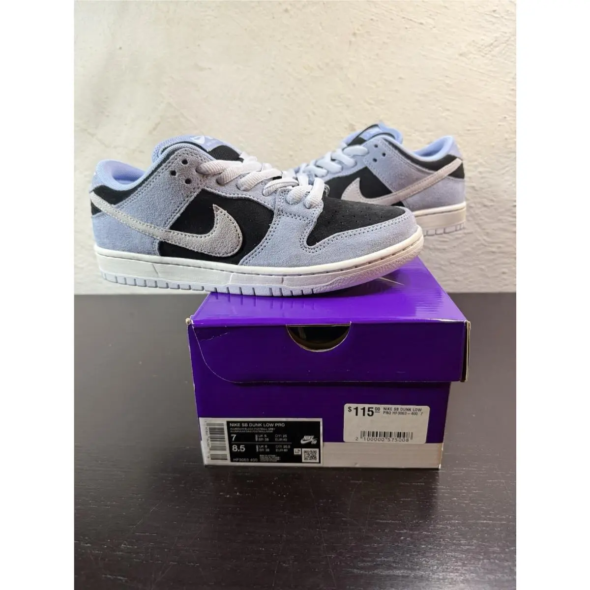 Nike SB Dunk Low ‘aluminum’ Men’s Size 7/Women’s Size 8.5 HF3063-400