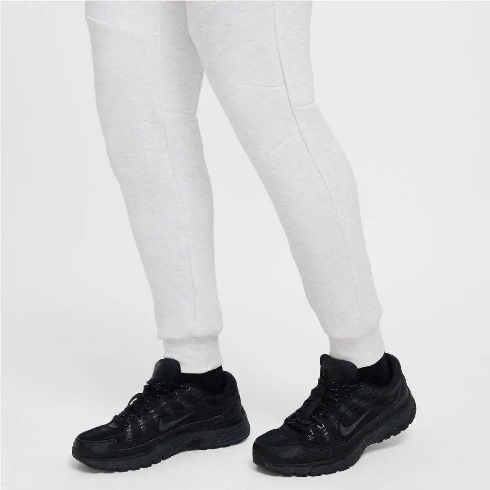 Nike clothing - Nike Tech Fleece - Tech Fleece - HV0959 061 - White (UPC: 197602889604) 3