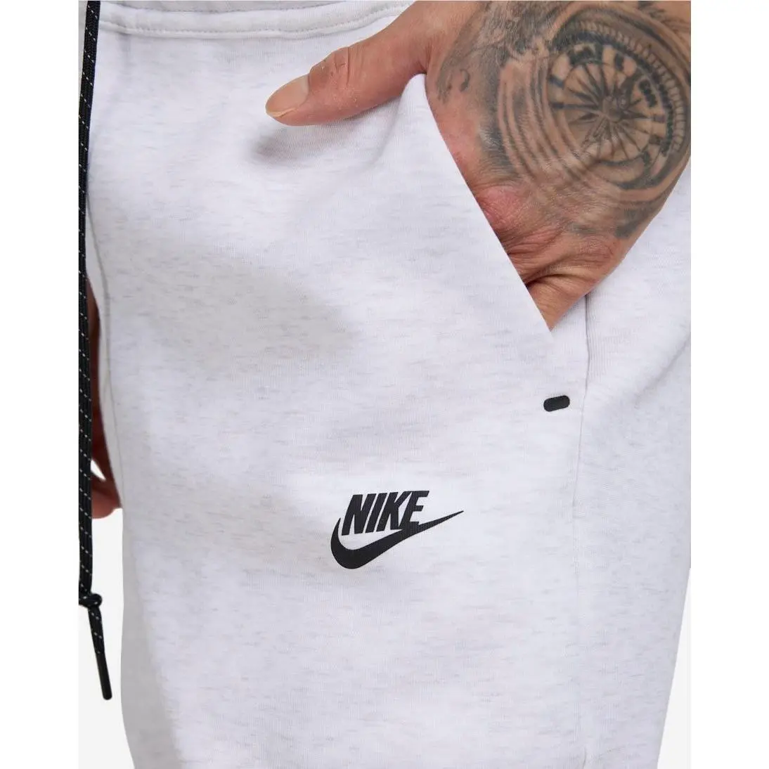 Nike clothing - Nike Tech Fleece - Tech Fleece - HV0959 061 - White (UPC: 197602889604) 1