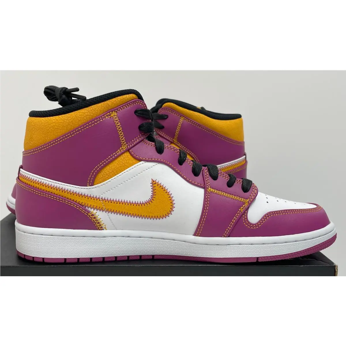 Nike shoes - DC0350 100 - DC0350-100 - WHITE / UNIVERSITY GOLD (UPC: 194498182116) 5