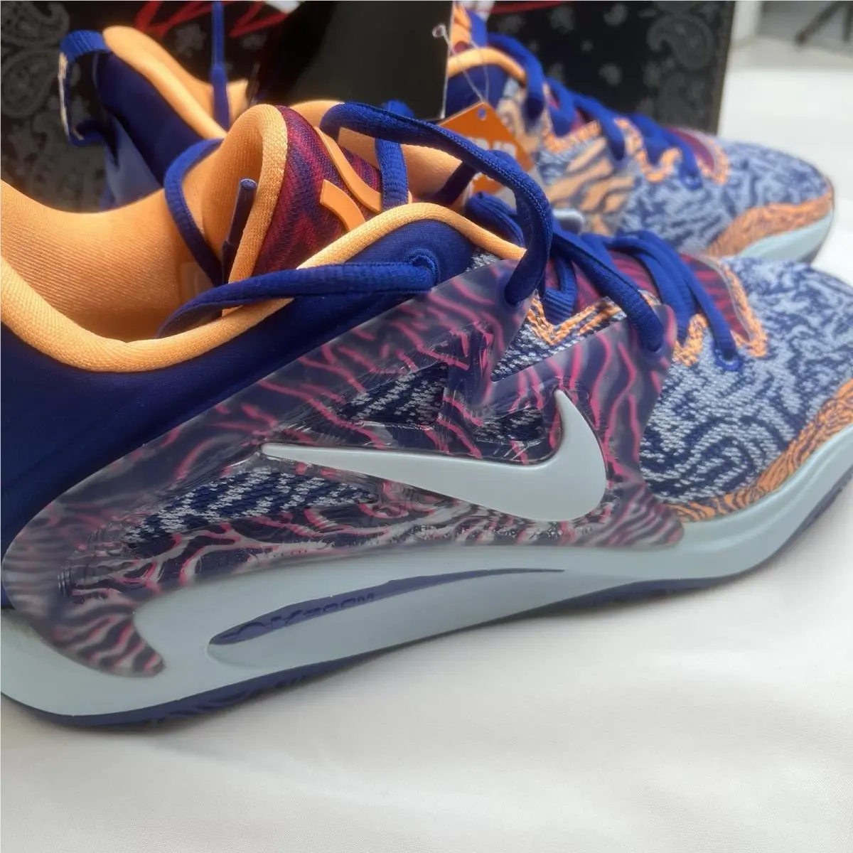 Nike shoes - Nike KD 15 - DM1054 400 - Blue, Manufacturer: Old Royal/Glacier Blue/Peach Cream/Vivid Purple/Hyper Pink 0