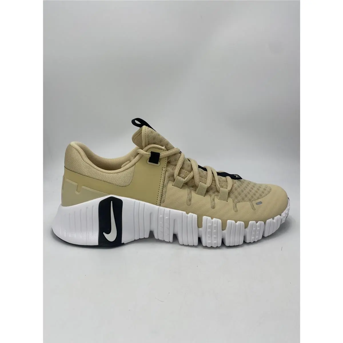 Nike shoes - Nike Free Metcon - Free Metcon - FN6616 701 - Vegas Gold/Black-White (UPC: 196607726976) 0