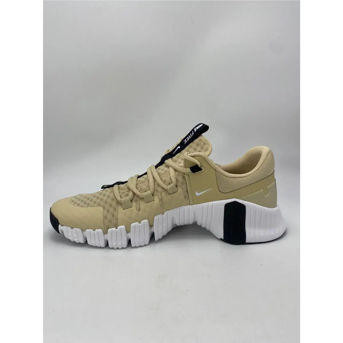 Nike shoes - Nike Free Metcon - Free Metcon - FN6616 701 - Vegas Gold/Black-White (UPC: 196607726976) 1