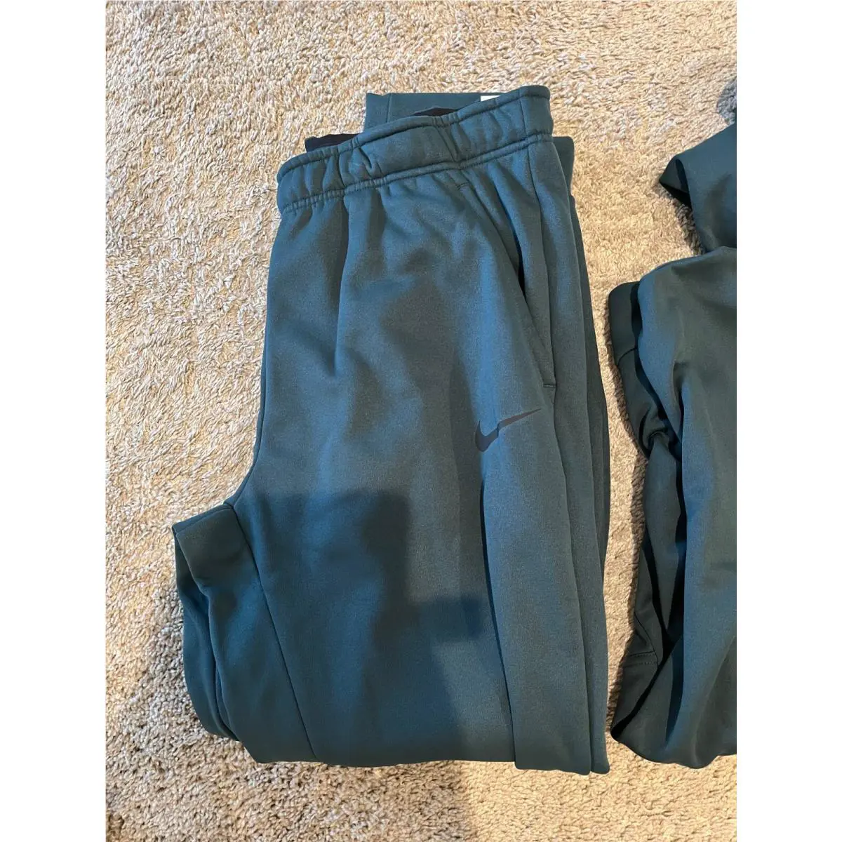 Nike clothing - Green, way: Deep Jungle Green 1