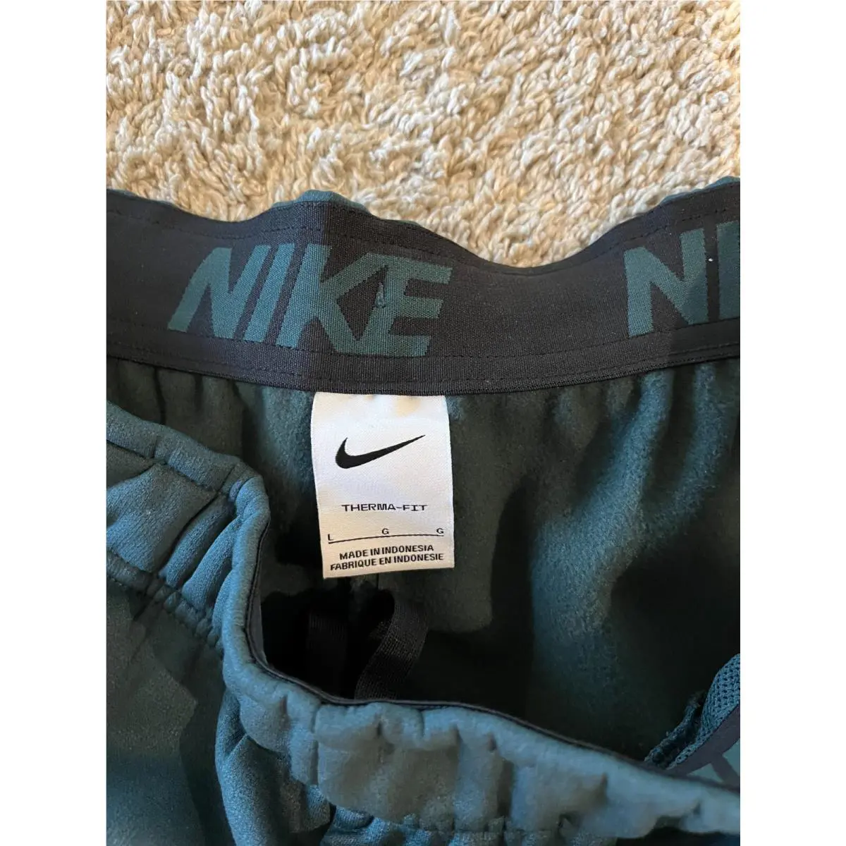 Nike clothing - Green, way: Deep Jungle Green 7