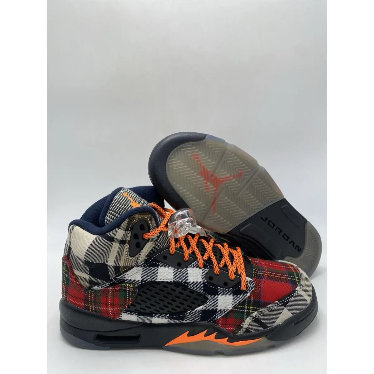Nike Air Jordan 5 Retro Pld GS Black Total Orange FD4814 008 Size 5.5Y