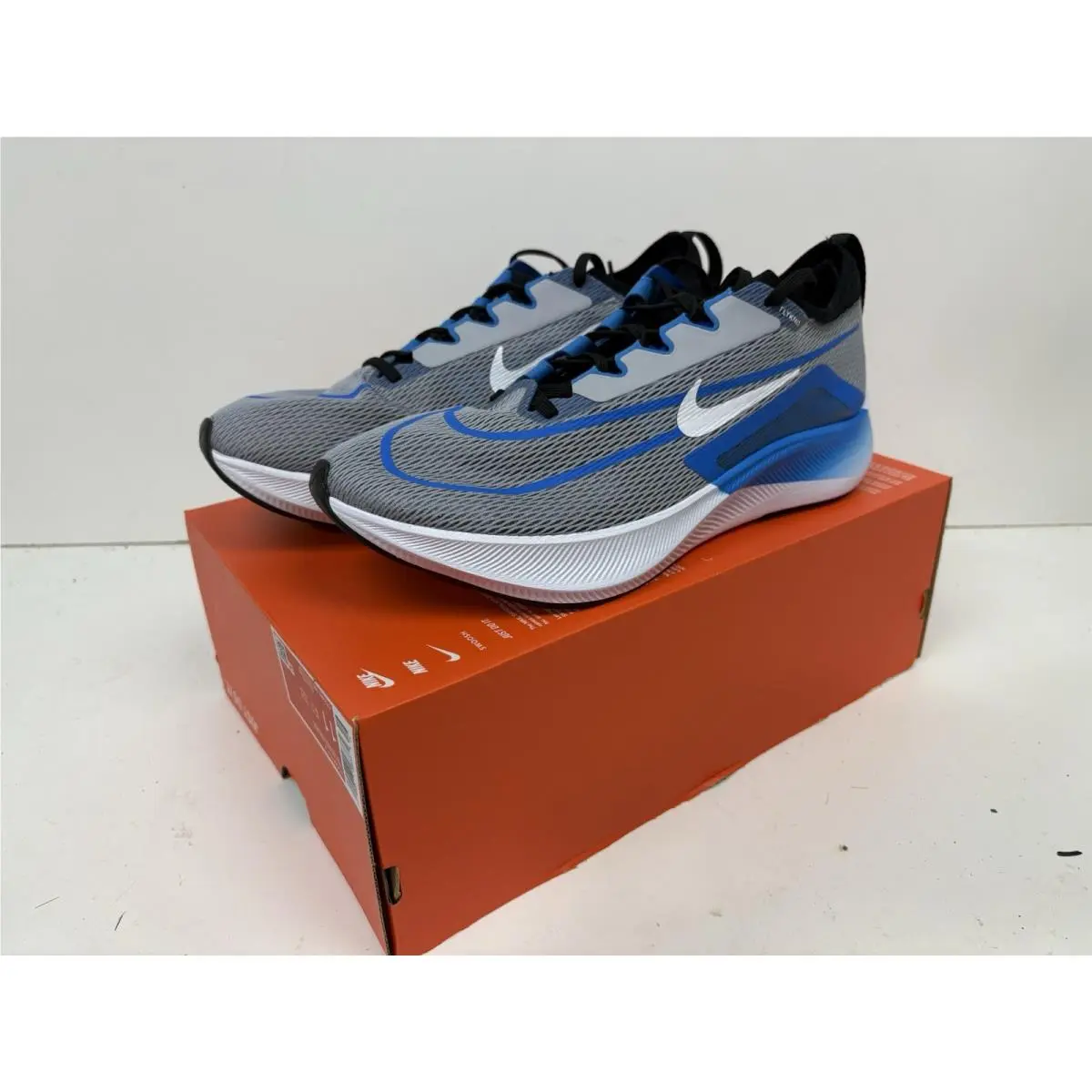 Nike Men`s Zoom Fly 4 Size 11 Wolf Grey Blue - Blue