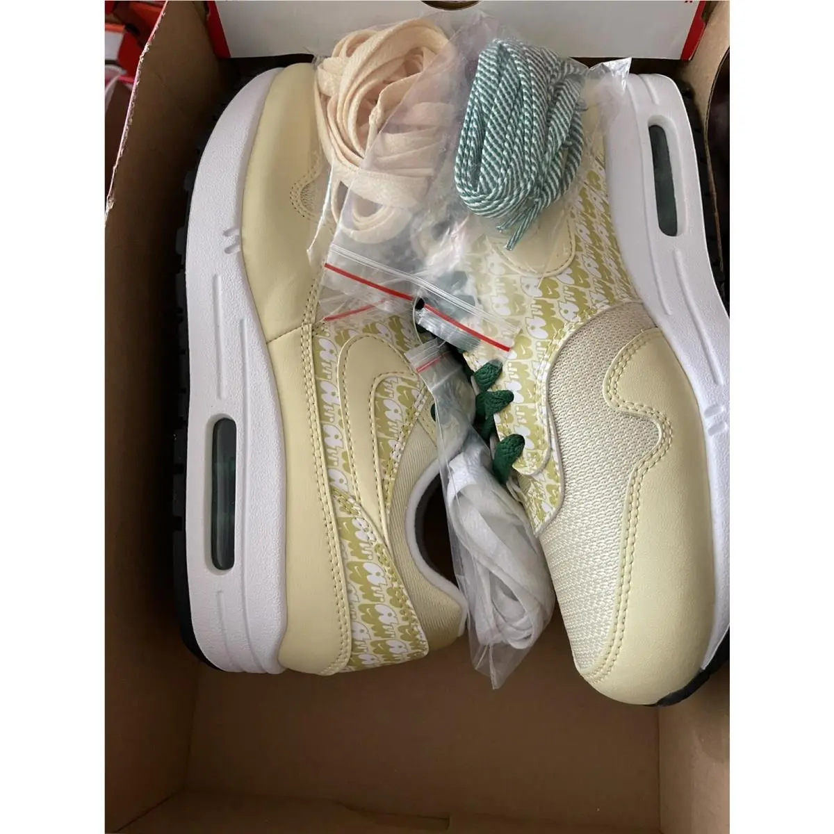 Nike shoes - Nike Air Max 1 - Air Max - cj0609-700 - Yellow (UPC: 0194500268692) 4