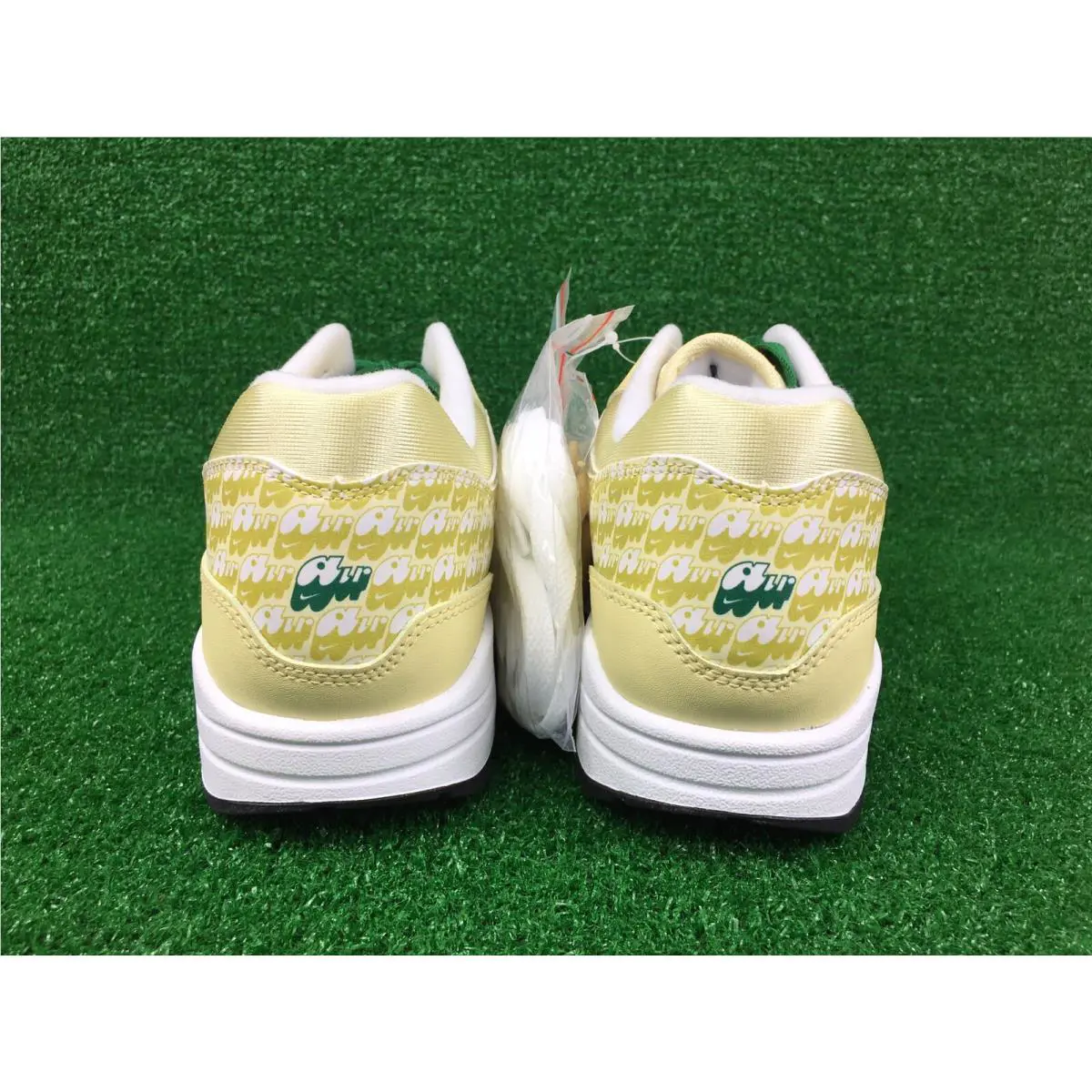 Nike shoes - Nike Air Max 1 - Air Max - cj0609-700 - Yellow (UPC: 0194500268692) 4
