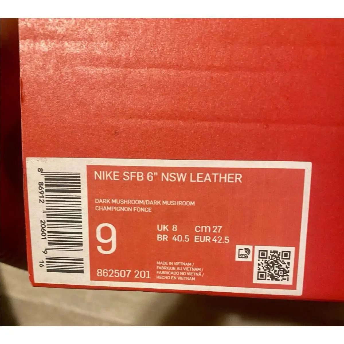 Nike shoes  - Dark Mushroom / Light Taupe 10