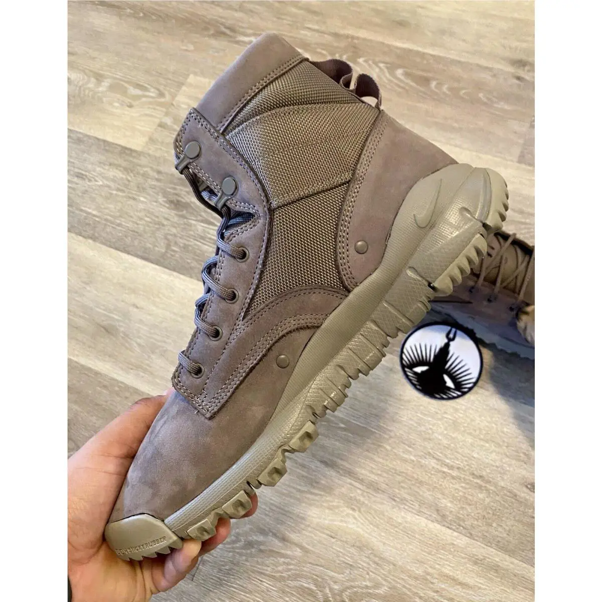 Nike shoes  - Dark Mushroom / Light Taupe 3