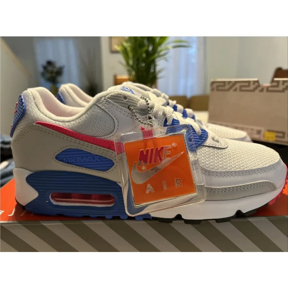 Nike Air Max 90 Hot Coral DA8856-100 Women`s Size 9 / Men’s Size 7.5 Nolid