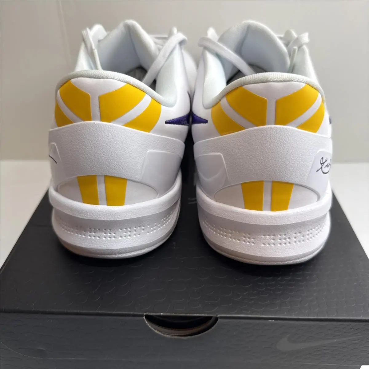Nike shoes - Nike Kobe 8 - Kobe - HF9550-100 - White 1