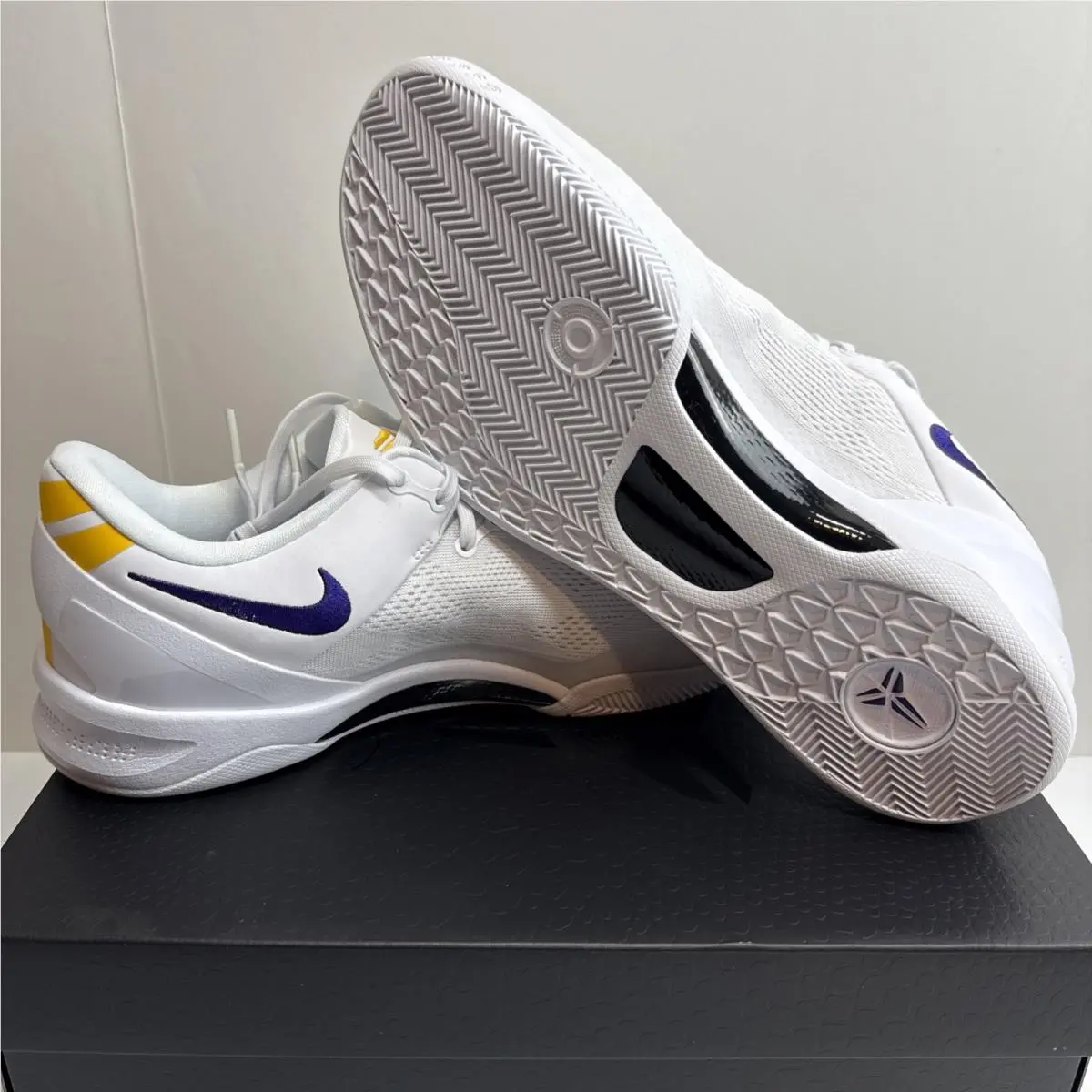 Nike shoes - Nike Kobe 8 - Kobe - HF9550-100 - White 4