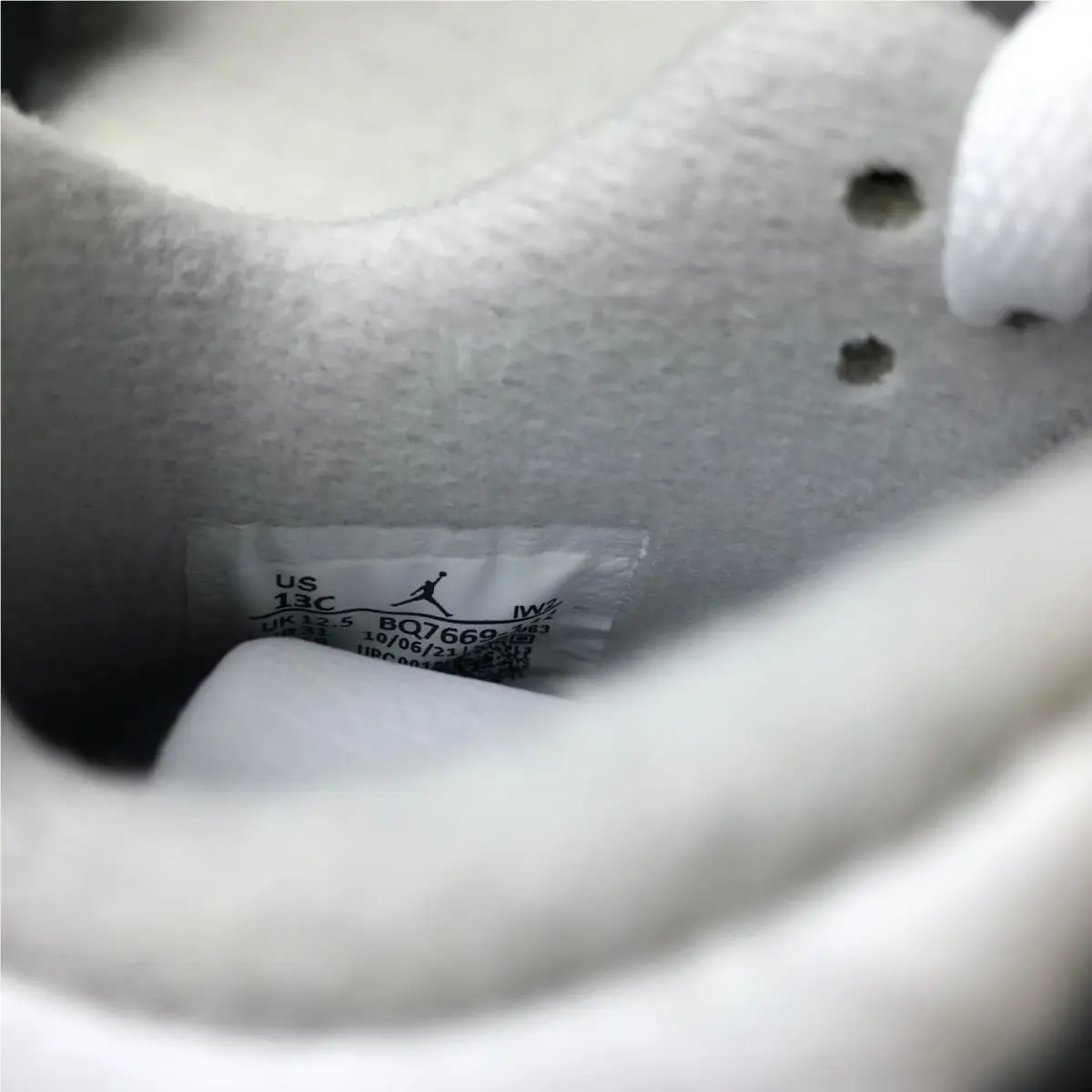 Nike shoes - Jordan 4 Retro - Retro - BQ7669-111 - White/Black-Neutral Grey 9