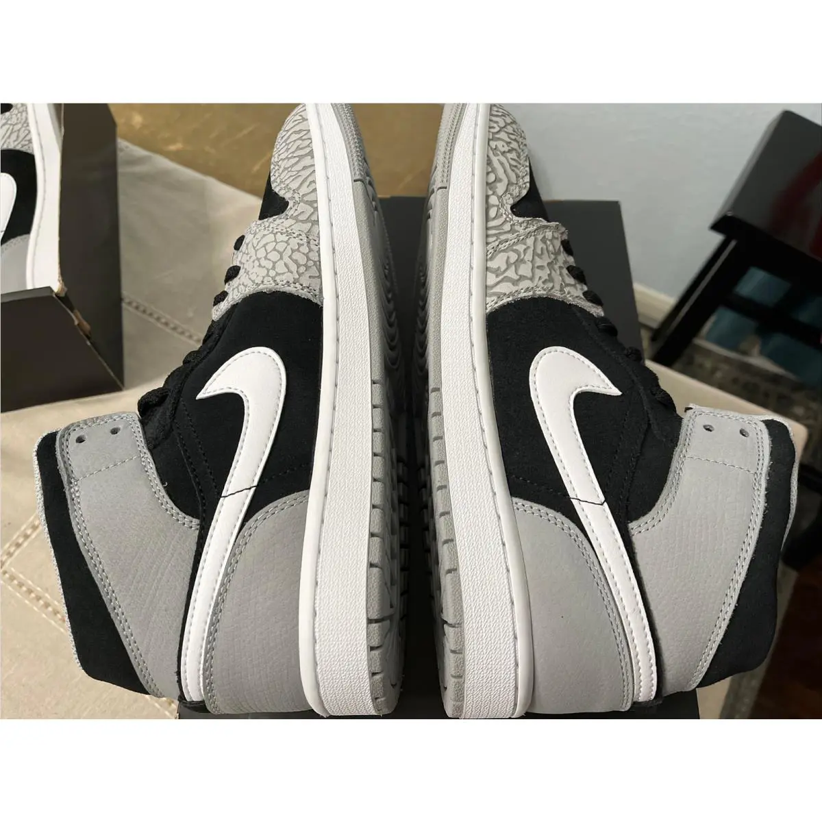 Nike shoes - Air Jordan 1 Mid SE - DM1200-016 - Black University Red White 10