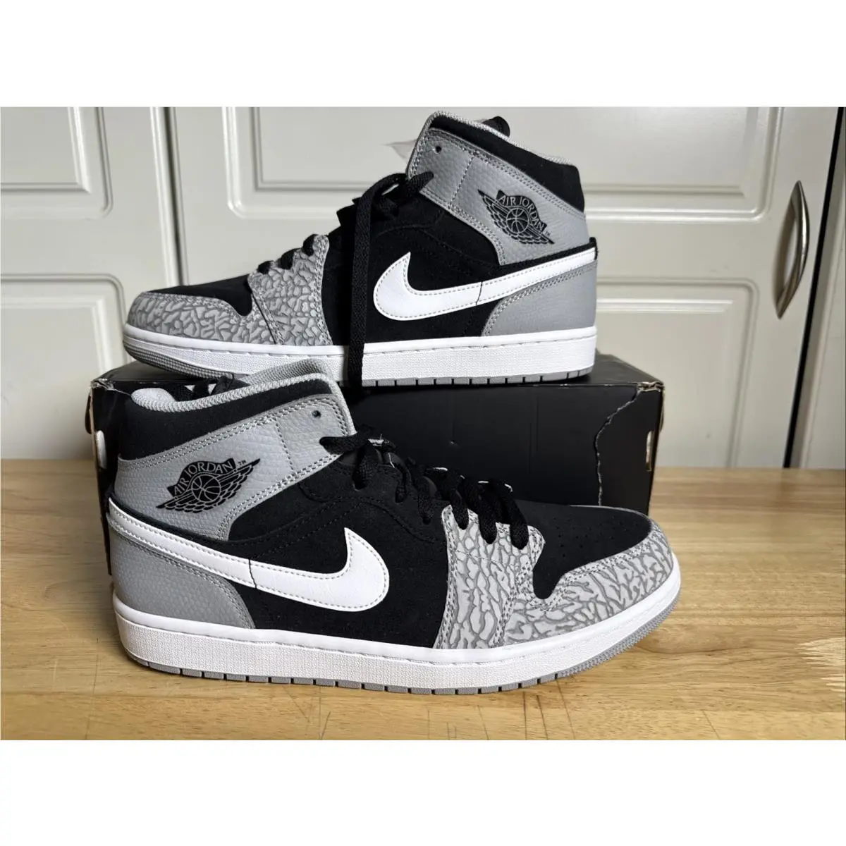 Nike shoes - Nike Air Jordan 1 - Air - DM1200-016 - White 3