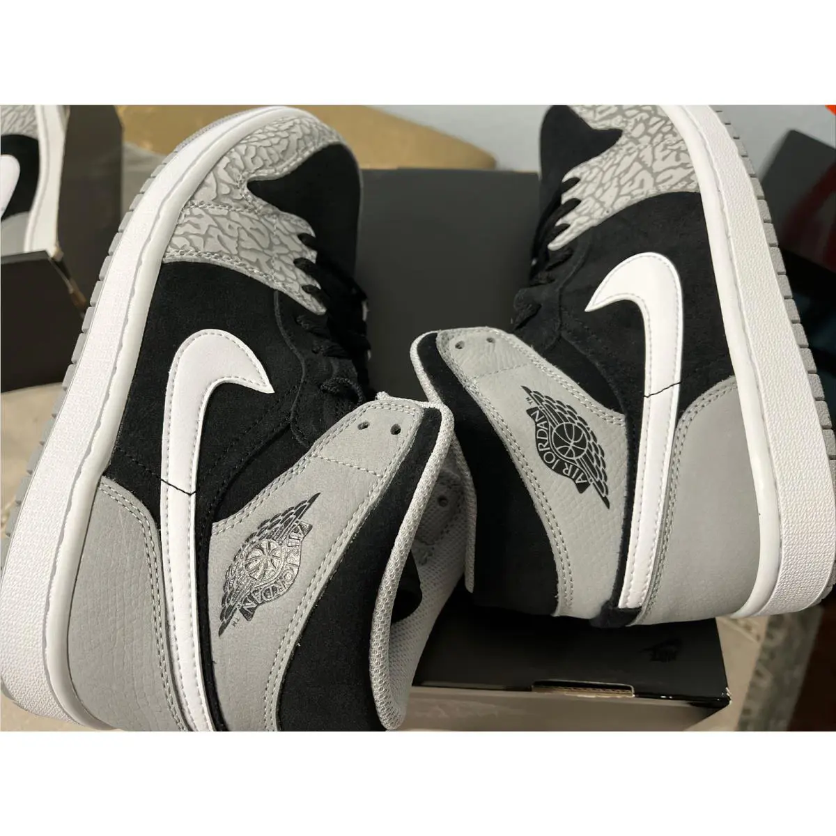 Nike shoes - Air Jordan 1 Mid SE - DM1200-016 - Black University Red White 9