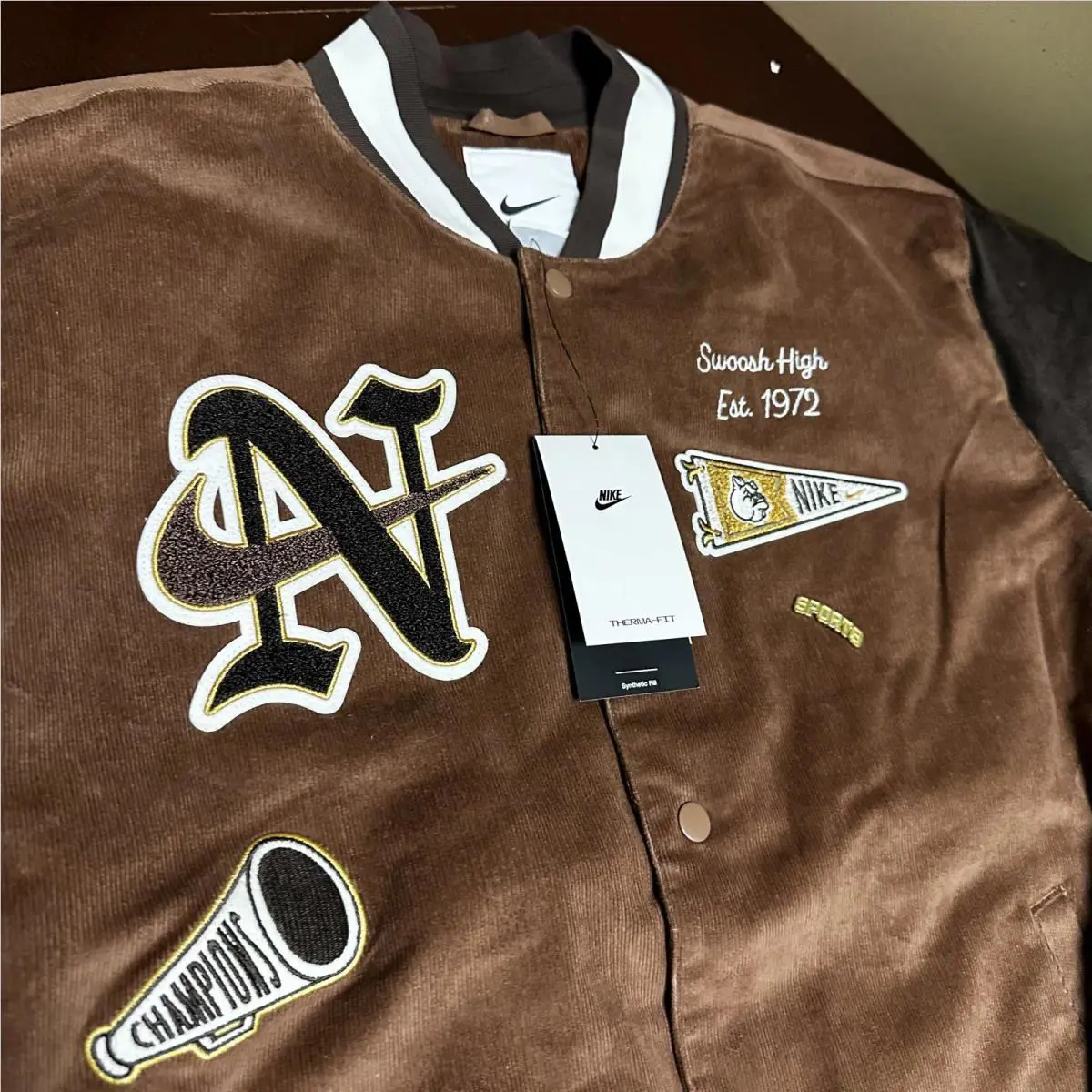 Nike clothing - Brown 2