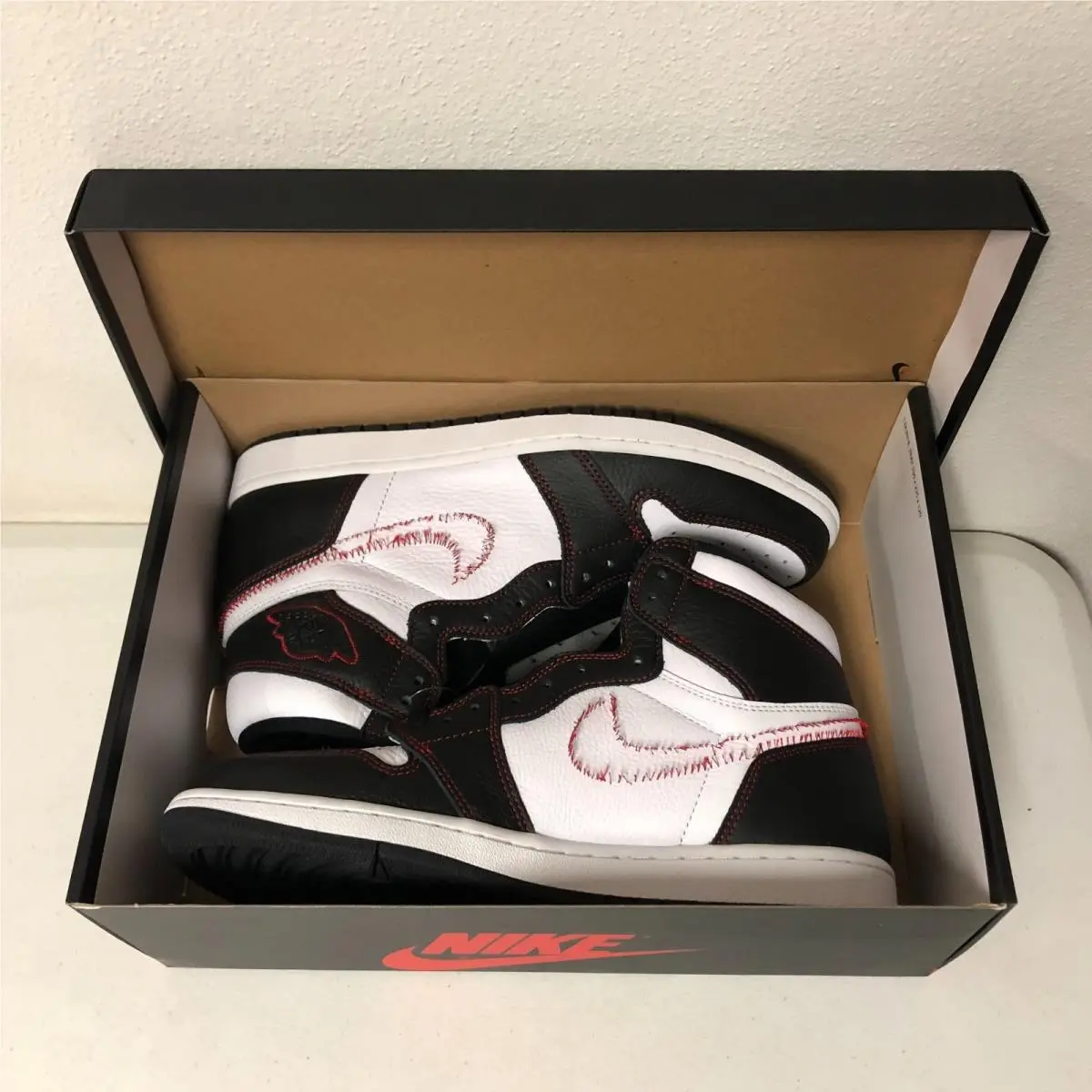 Nike shoes - Air Jordan 1 High OG Defiant - CD6579-071 - Black/Tour Yellow-White (UPC: 193147870022) 6