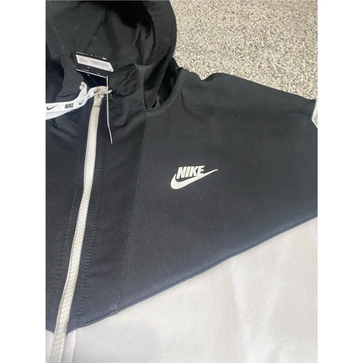 Nike clothing - White 2