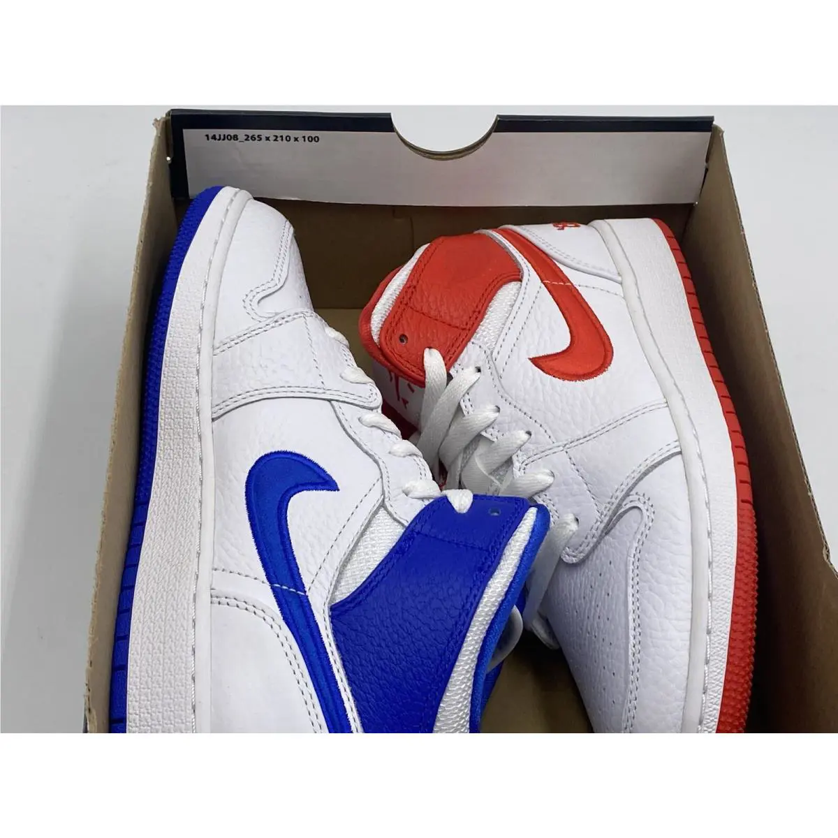Nike shoes - Air Jordan 1 Mid SE GS - DH0200 100 - White (UPC: 194954786049) 5