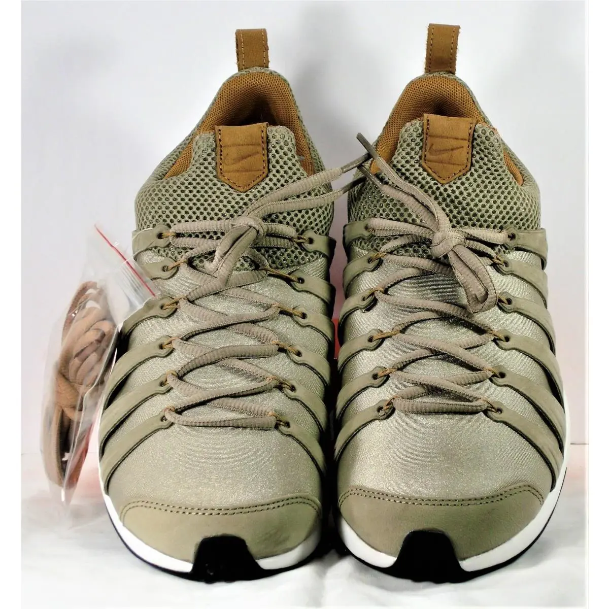 Nike shoes - Bamboo & White (UPC: 887231147977) 1