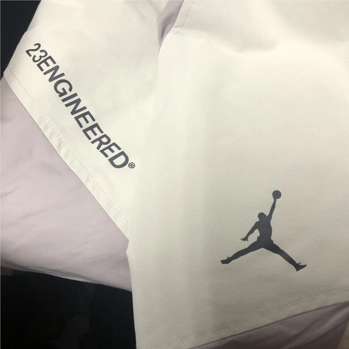 Nike clothing - 23 ENGINEERED - ENGINEERED - Ivory (UPC: 195243572404) 8
