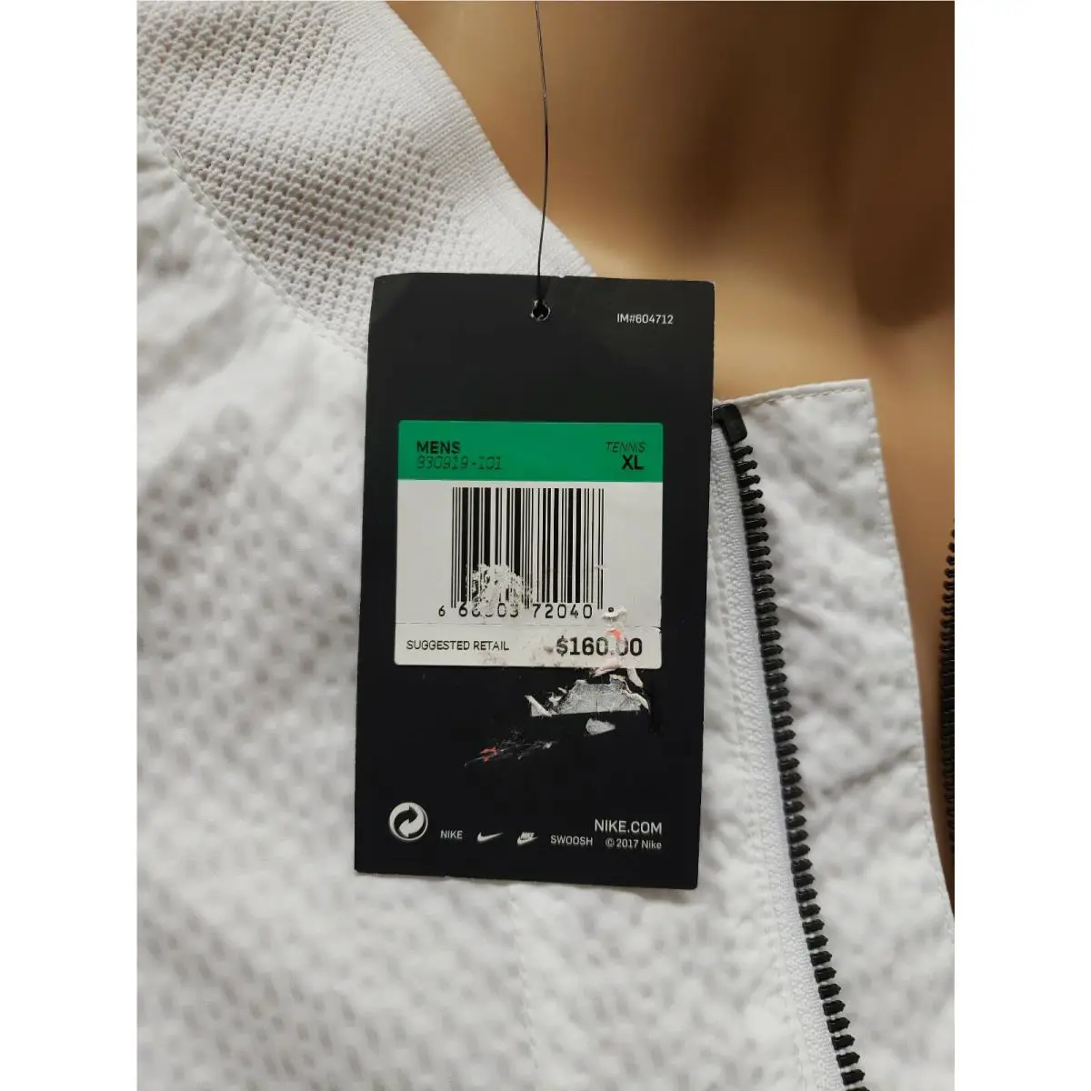 Nike clothing - White 101 (UPC: 666003720408) 7