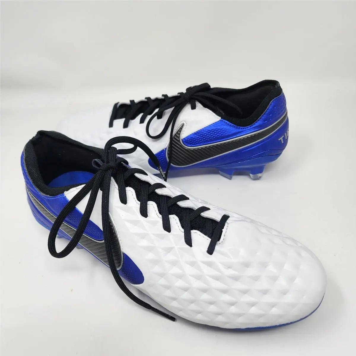 Nike shoes - Nike Tiempo Legend - Tiempo Legend - AT5293-104 - White 0
