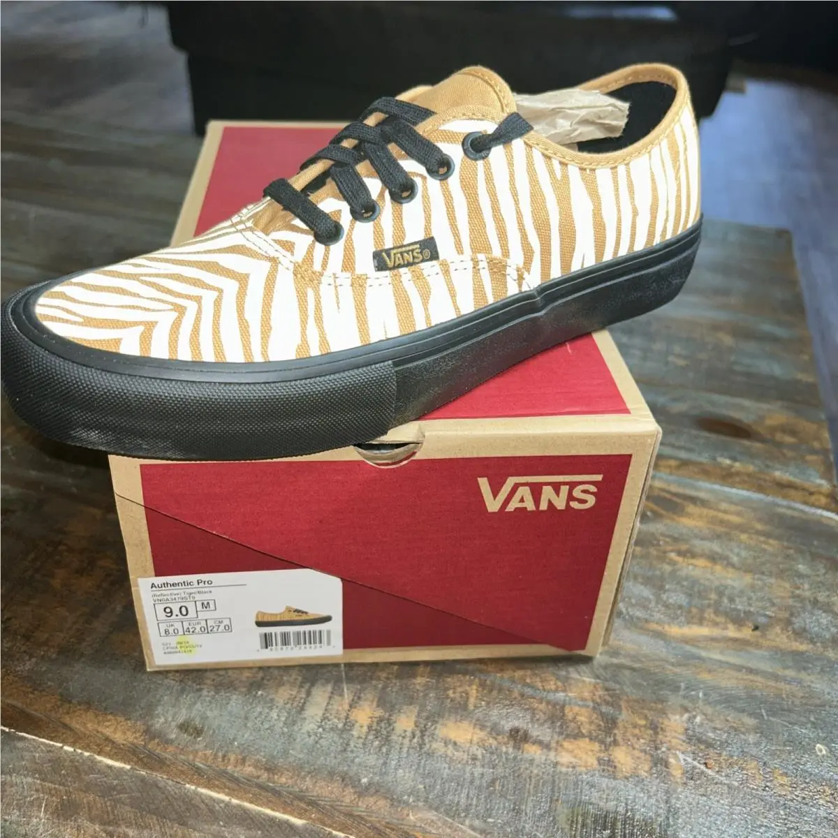 Vans Pro Reflective Tiger/black Men`s 9 Skateboarding Shoes