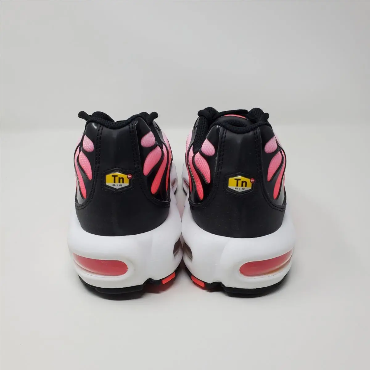 Nike shoes - Nike Air Max Plus - Air Max Plus - DZ3670-002 - Pink 1