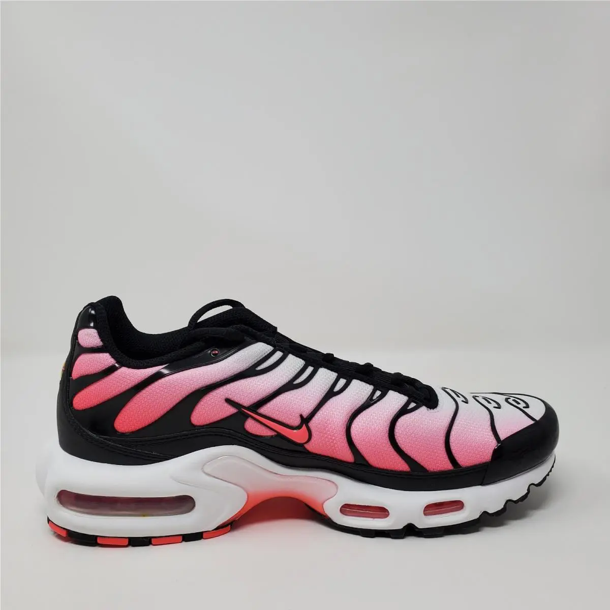 Nike shoes - Nike Air Max Plus - Air Max Plus - DZ3670-002 - Pink 4
