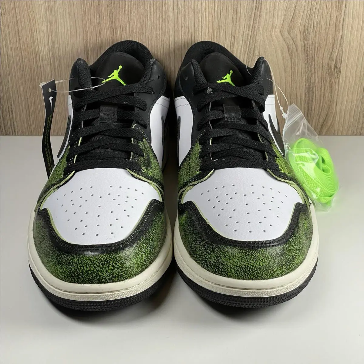Nike shoes - Air Jordan 1 - Air - DN3705-003 - Green 0