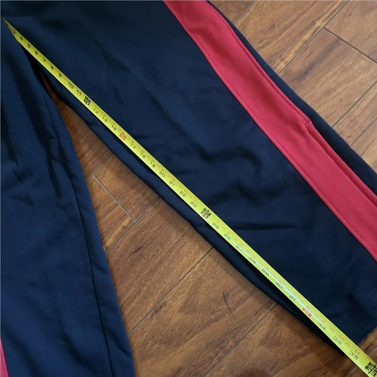 Nike clothing - Black Red 8