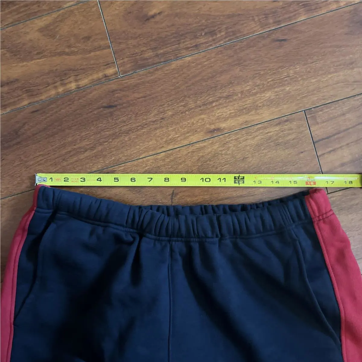 Nike clothing - Black Red 9