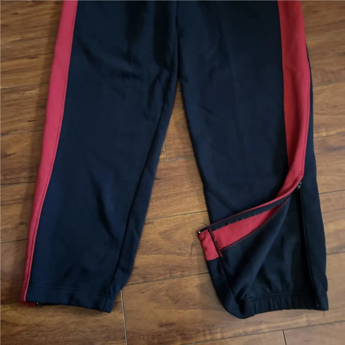 Nike clothing - Black Red 3