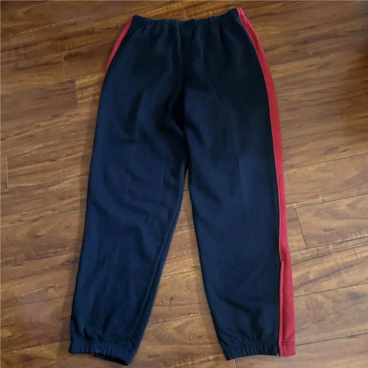 Nike clothing - Black Red 4