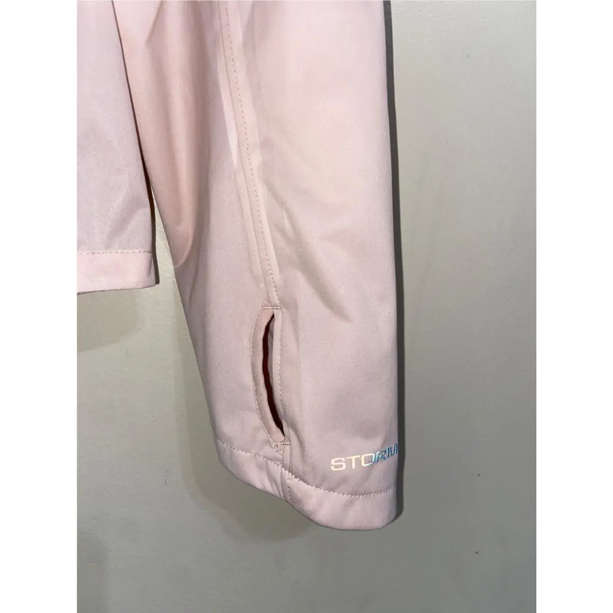 Nike clothing - Pink (UPC: 195243274278) 0