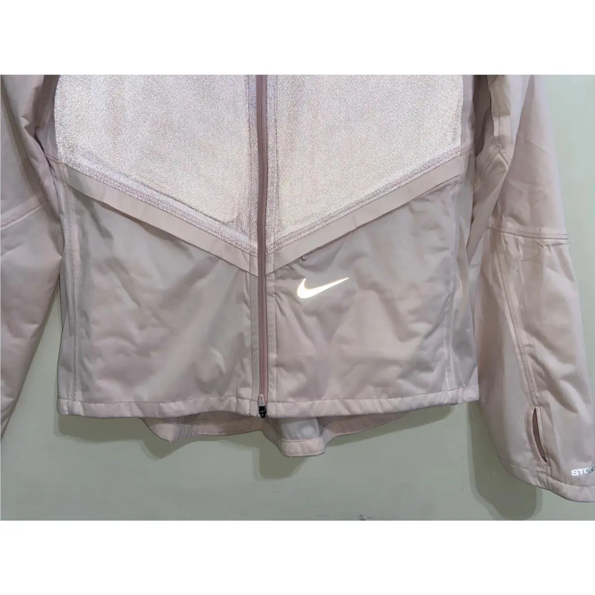 Nike clothing - Pink (UPC: 195243274278) 1