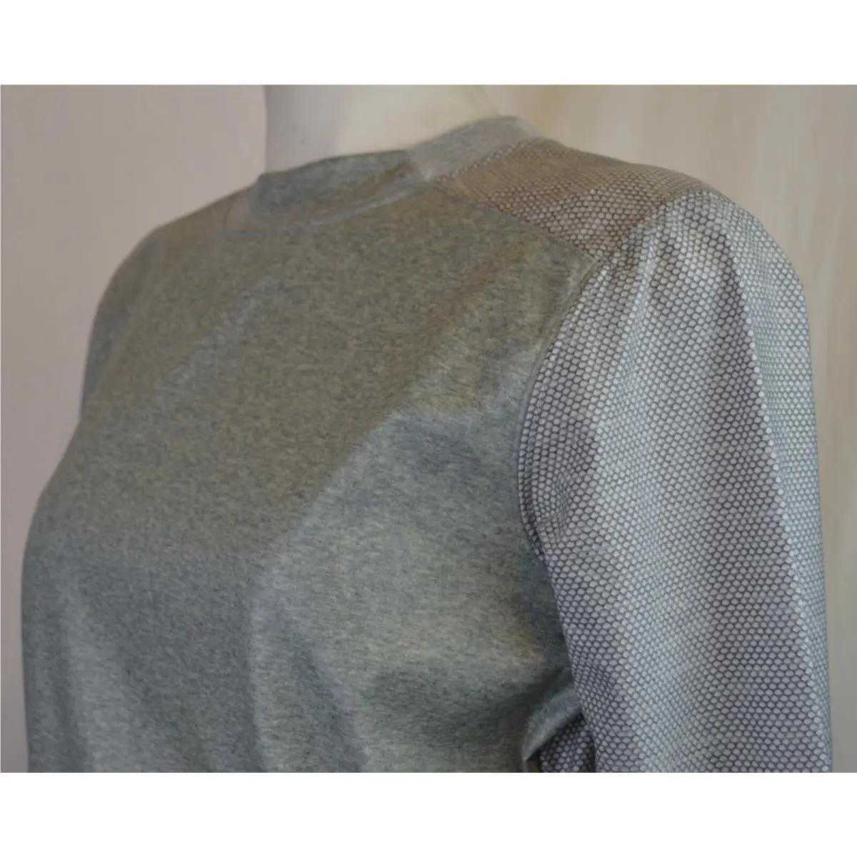 Nike clothing - Gray 2